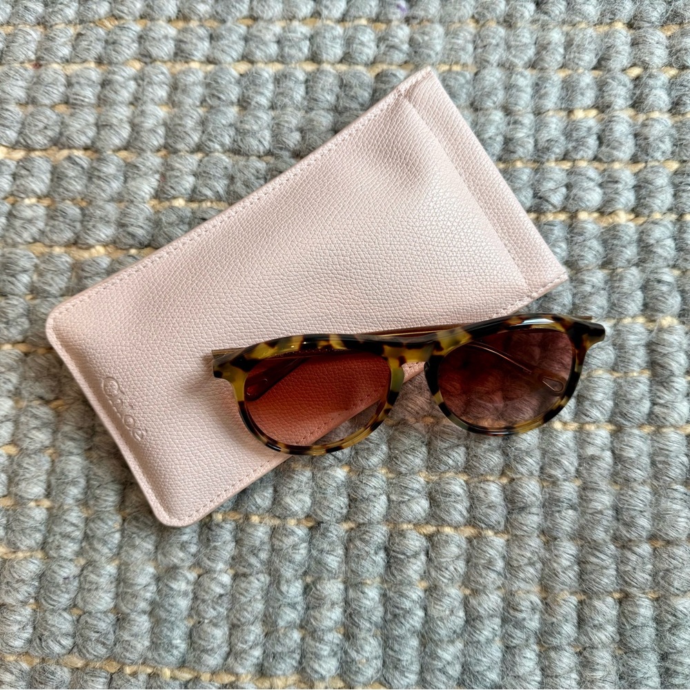 Chloe square tortoise shell sunglasses with case